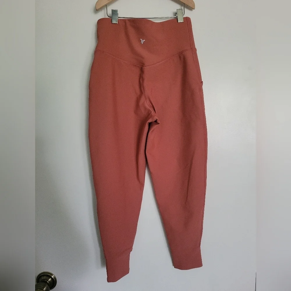 NWOT Old Navy Girls High Rise Jogger Size SMALL (6-7)